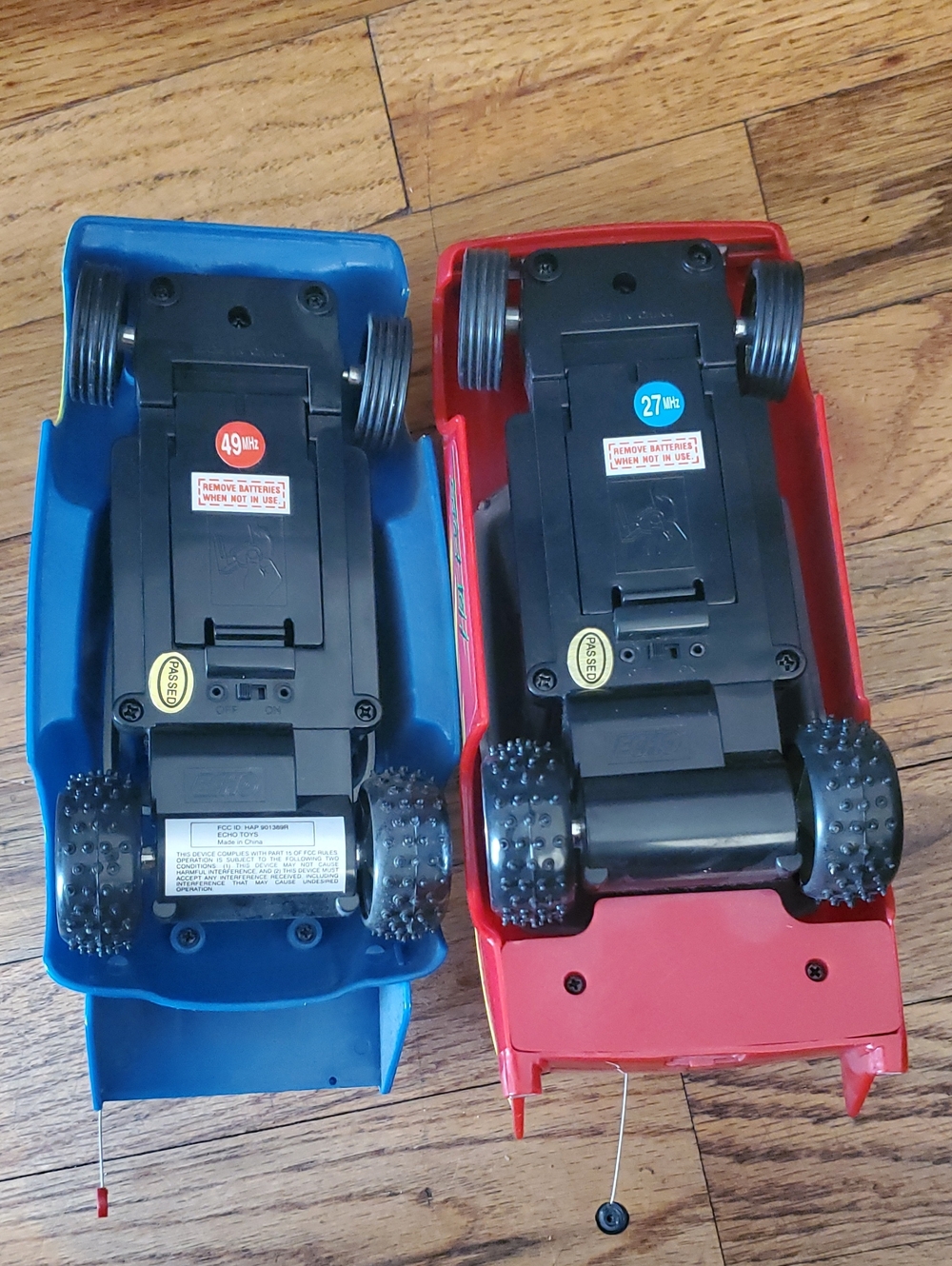 Tyco Remote Control Racing Cars - Set - Picture 4 of 4